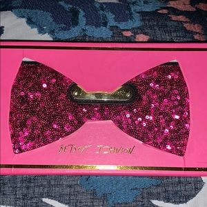 Betsey Johnson zip-around wallet